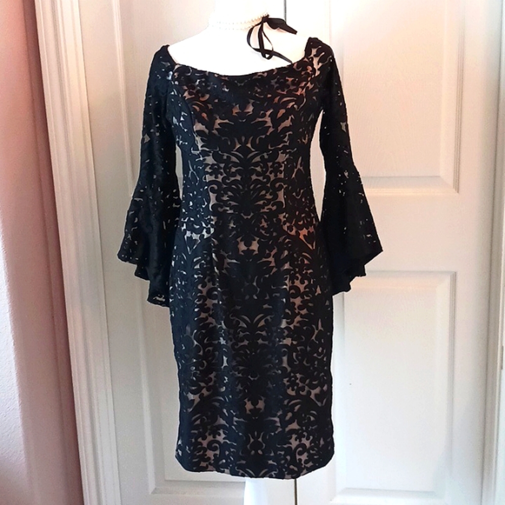 Gorgeous NWT XSCAPE womens cocktail evening dress size 8